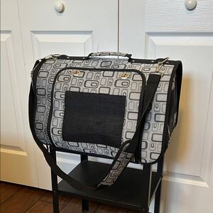 Pet Carrier- Medium